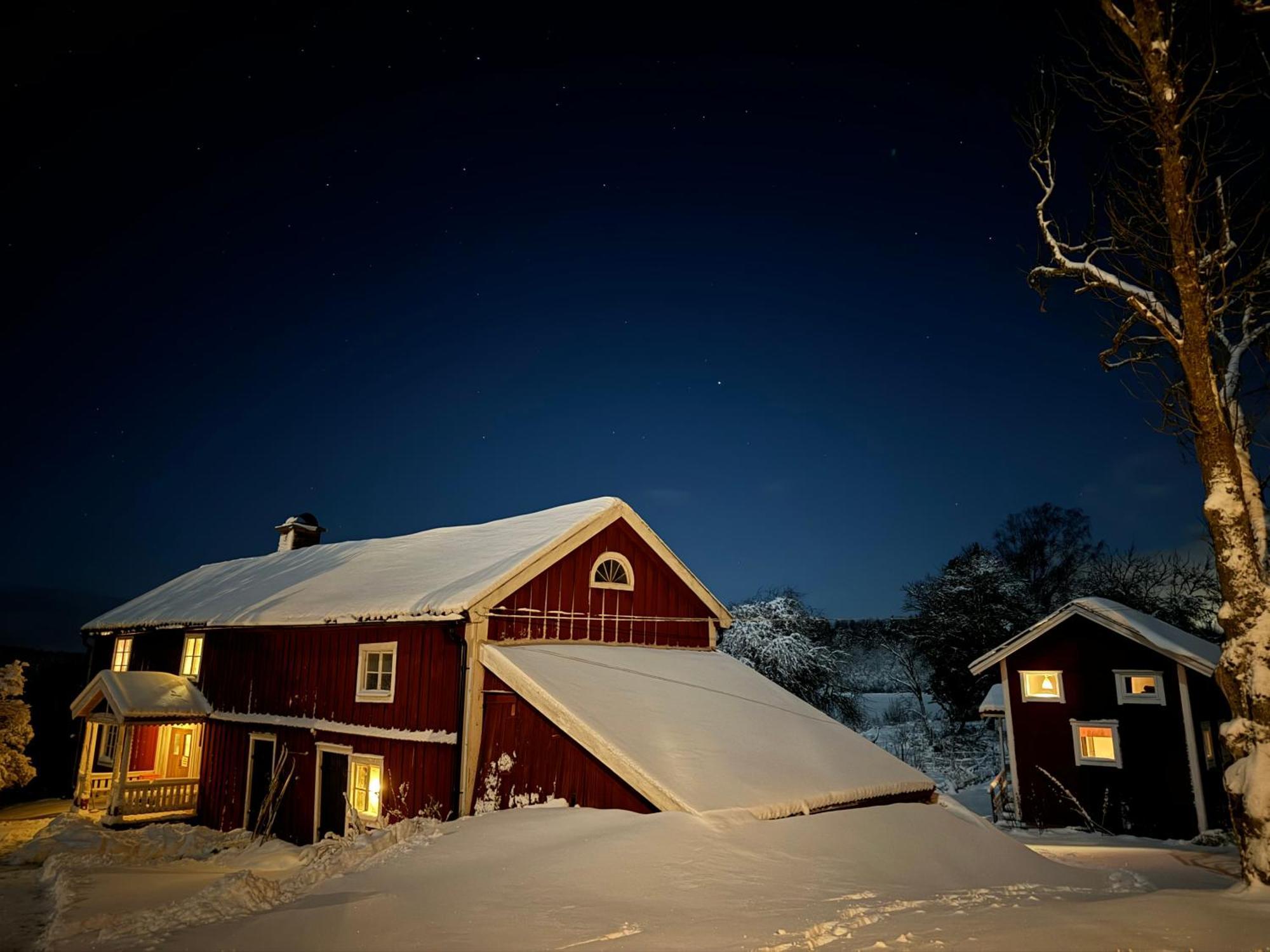 Pensionat Hogarden Boxholm Bagian luar foto