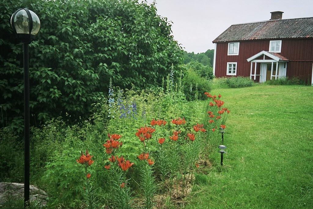 Pensionat Hogarden Boxholm Bagian luar foto